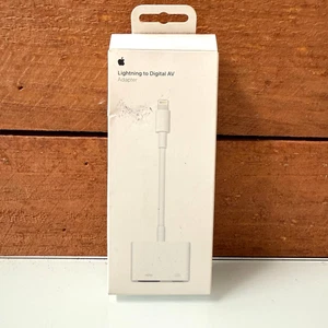 Apple Lightning To Digital AV adapter White Digital AV Dongle,1080P Sync Cable - Picture 1 of 8