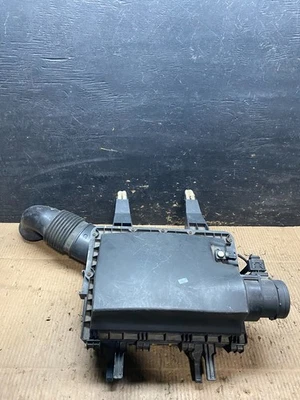 2010 to 2018 Mercedes-Benz Sprinter 2500 3.0L Air Cleaner Box OEM T9790 PS - Image 1 of 4