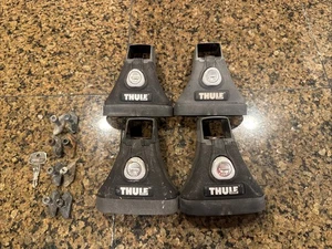 THULE Tracker II Paquete de pies ESTANTE DE TECHO Cerraduras, llaves, almohadillas de aterrizaje y placas de anclaje - Imagen 1 de 15