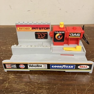 Vintage Matchbox PIT STOP Motorcity Playset Race Car Launcher 1985 - Picture 1 of 11