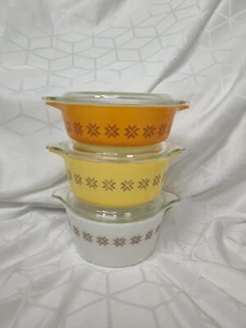 Vtg Pyrex Town & Country Cross Stitch Star Casseroles & Lids #471 472 473 Set - Picture 1 of 11