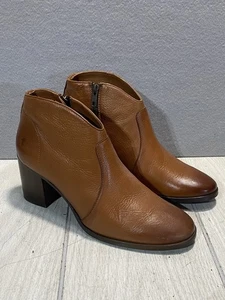 FRYE Nora Short Zip Booties Womens 8.5 B Nutmeg Brown Leather - Picture 1 of 9