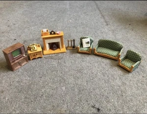 Sylvanian Families Comfy Living Room Playset - Picture 1 of 4