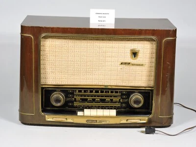 Radio Grundig-Majestic Modelo 2035 Antigua - ¡FUNCIONA! Foto 1 de 4