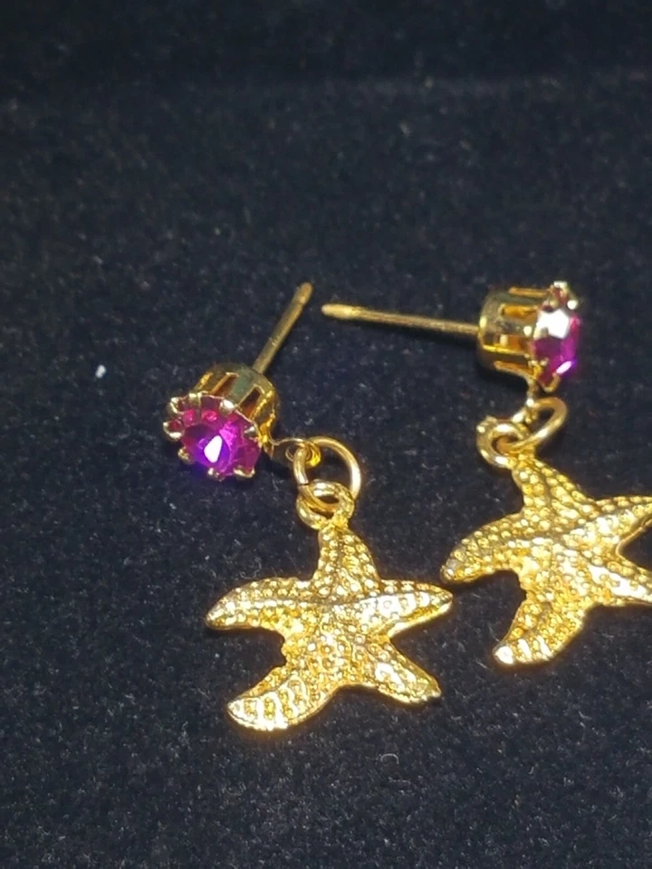 КУКЛЫ МАДАМ АЛЕКСАНДР АКСЕССУАРЫ ЮВЕЛИРНЫЕ СЕРЬГИ золотистый морской звезды - Изображение 1 из 4