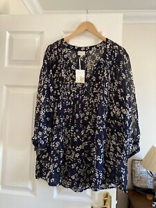 East top size 18 new with tags