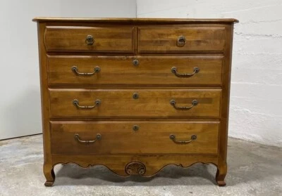 Cajonera alta francesa Ethan Allen Country Foto 1 de 4