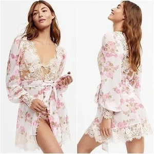 For Love and Lemons Melrose Pink Floral Lace Robe Size XXS NEW *NO BELT* - Picture 1 of 12