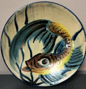Signed Vintage Puigdemont Spanish Studio Pottery Wall Plate - Picture 1 of 6