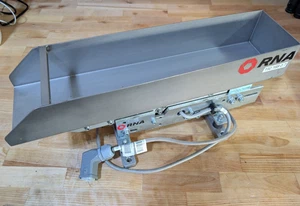 RNA Vibratory Tray Feeder BVL 3-P /  SLL400-400 110V, 50Hz 32A manuf. 2017 BVL3P - Picture 1 of 4