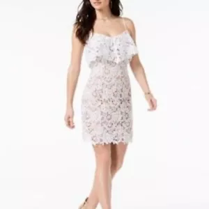 Neu mit Etikett Guess brillantweißes Spaghettiträger Nevaeh Popover Spitzenkleid Größe S Small - Bild 1 von 16