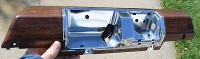 Ford Crown Vic Ltd 1988-1991 panel de puerta delantera derecha bisel tono madera Foto 1 de 4