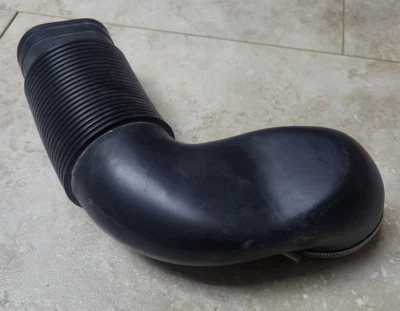 Conducto de refrigeración del alternador BMW 5 Series E34 1735709 1105895 Foto 1 de 3