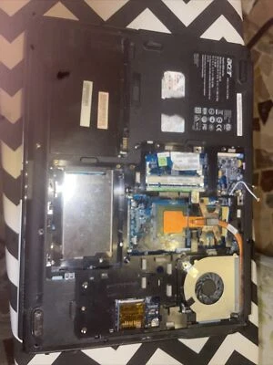Acer Aspire 5630 Rotto Per Ricambi !! - Immagine 1 di 4