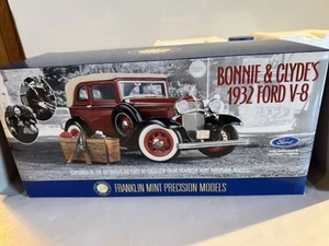 Franklin Mint 1:24 scale Diecast 1932 Ford  Bonnie & Clyde Car w/ Box & Papers - Picture 1 of 16