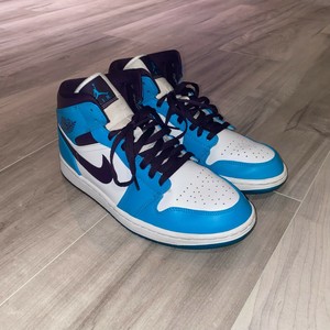 aj1 hornets