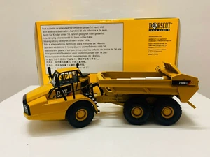 Norscot Caterpillar Cat 740B EJ Articulated Truck 1/50 DieCast 55500 New in Box - Picture 1 of 6