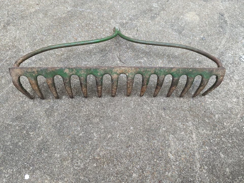 Vtg Antique Iron Garden Rake Head Curved 14 Tines Wine Hat Rack Upcycle Steampun Cover