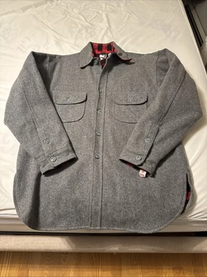 Used Johnson Woolen Mills Mens Large Gray Red Black Wool Flannel Lined Shirt USA - Image 1 of 3