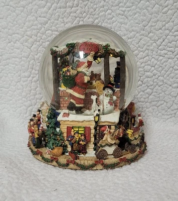 Globo de agua musical Kirkland con base giratoria Foto 1 de 4