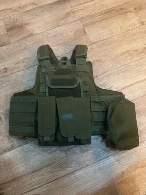 Chaleco portador de placa táctica Barska VX-300 MOLLE sistema verde, BI12286 Foto 1 de 2