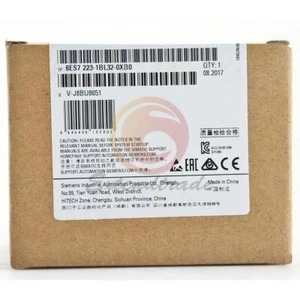 Ein Neu Siemens 6ES7223-1BL32-0XB0 Plc Modul 6ES7 223-1BL32-0XB0 - Bild 1 von 2