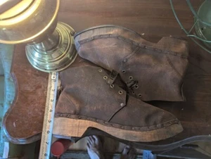 Antique Edwardian Victorian Mens' Shoes Size 8-9 Leather Brogans Wood Sole Clogs - Picture 1 of 12