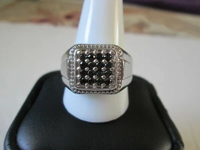 Anillo de acero inoxidable de espinela negra tailandesa para hombre (talla 12) TGW 0,80 cts. Foto 1 de 4