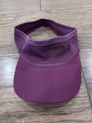 Женский ребристый спортивный козырек для гольфа CALIA — Boysenberry - Изображение 1 из 2