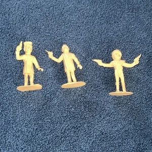 3 x COMANSI (SPAIN) (possibly) THUNDERBIRDS SOFT PLASTIC FIGURE GERRY ANDERSON - Picture 1 of 1