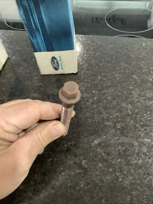 Nos 1993 Ford Cylinder Head Bolts F3ZZ-6075-FA Box Of 10 - Image 1 of 3