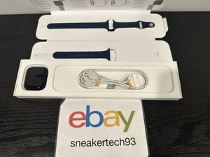 Apple Watch Series 6 Blue Aluminum Case, 44mm, Navy Sport Band, GPS Only - Used - Zdjęcie 1 z 17