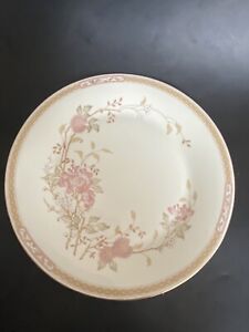 Royal Doulton H 5082 Bone China Romance Collection Dinner Plates Set Of 4