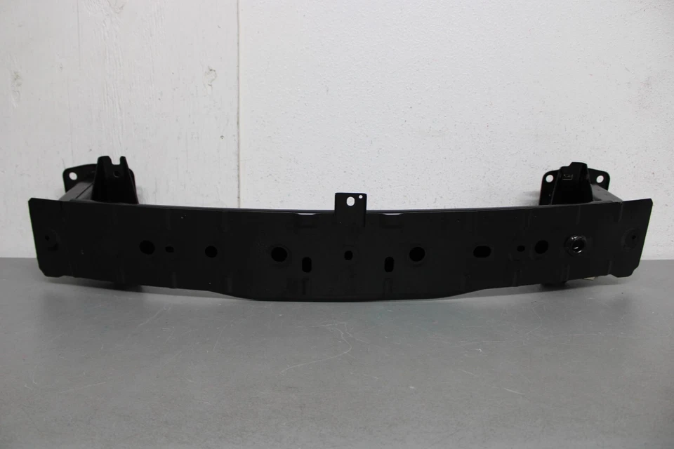 2013 2021 MAZDA CX5 FRONT BUMPER REINFORCEMENT Foto 1 de 4