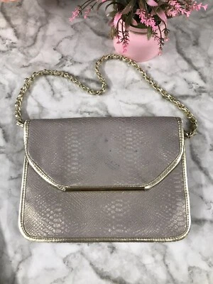 Cartera Bandolera Ivanka Trump Croc Cuero Sintético en Relieve Marrón Bonito Estilo 10"x7" Foto 1 de 4