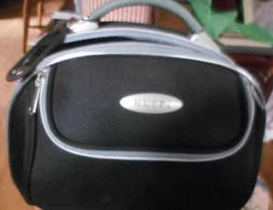 HUFFI COSMETIC MAKE-UP BAG TRAVEL CASE NEW BLACK.W HANDLE AND STRAP +LOCK - Picture 1 of 5
