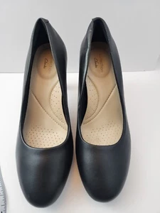  Clarks Collection Ultimate Comfort Black Heels Leather Pumps Size 8 Black - Picture 1 of 8