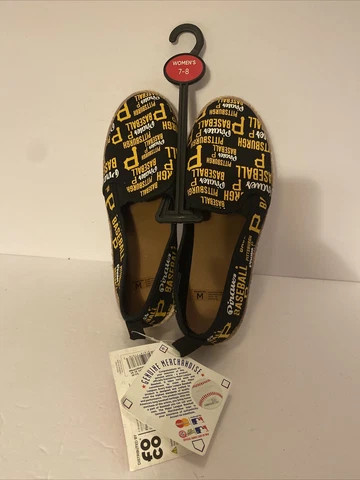 MLB Women's Pittsburgh Pirates Casual Canvas Shoe-Size M 7-8 Cover