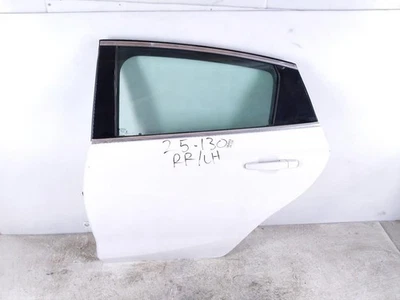 Chevrolet Malibu 2016-2023 puerta trasera izquierda conductor 84778914 *blanco Foto 1 de 4