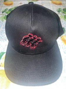 Cappello berretto scimmia spalla aderente nero rosso vintage nuova epoca - Foto 1 di 8