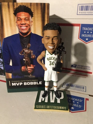 2019-2020 MILWAUKEE BUCKS GIANNIS ANTETOKOUNMPO "MVP TROPHY" SGA BOBBLEHEAD Cover