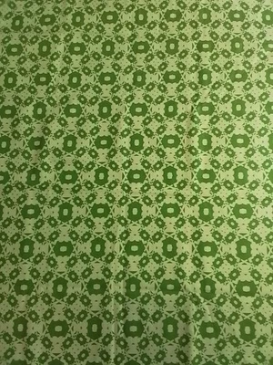 Verde sobre verde de Mark Cesarik \ Aproximadamente 1 yarda de tela Foto 1 de 4