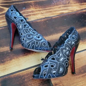 Christian Louboutin Black Letter Leather Tell Me Cutout Pumps Size 37 - Picture 1 of 24