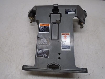 G6c MERCURY MARINER OUTBOARD 45 50 HP FRONT SUPPORT BRACKET 42660A1 42659-C1 - Image 1 of 4