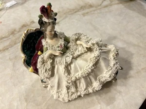VINTAGE DRESDEN PORCELAIN LACE FIGURINE WOMAN SITTING ON SOFA 7"Lx5"Wx6.5"T - Picture 1 of 21