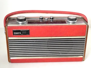 Roberts Rambler MW LW Radio By Royal Appointment Large Vintage England 1976 Red - Picture 1 of 14