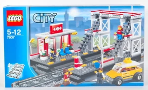 Lego City 7937 Train Station - 2010 Retired Set - Sealed - Brand New - Picture 1 of 19