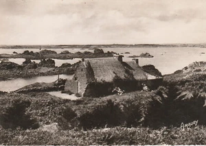 CPSM ILE DE BREHAT LES CHAUMIERES DE MAUDEZ - Picture 1 of 1