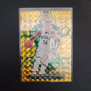 GIANNIS ANTETOKOUNMPO 2023-24 MOSAIC YELLOW REACTIVE PRIZM BUCKS L37 - Picture 1 of 2