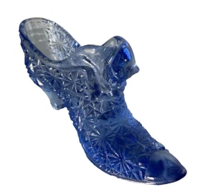 Vintage/Sammlerstück FENTON Gänseblümchen und Knopf Katzenkopf Schnalle blau Glas Slipper - Bild 1 von 5